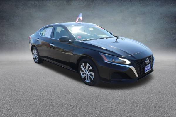 Nissan Altima with VIN: 1N4BL4BV2PN354217