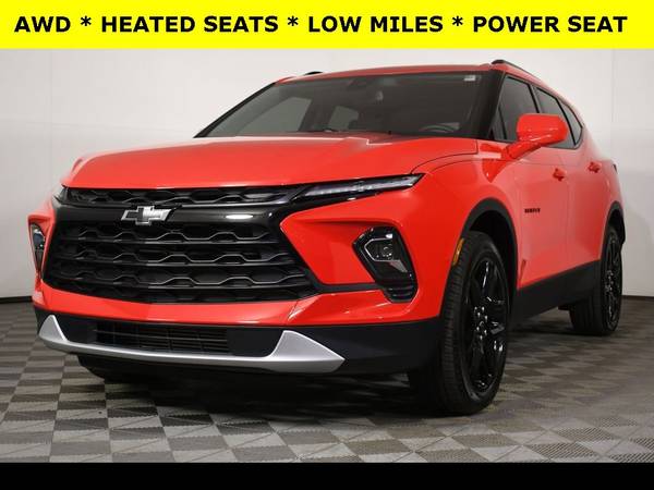 Chevrolet Blazer with VIN: 3GNKBHR4XPS220618