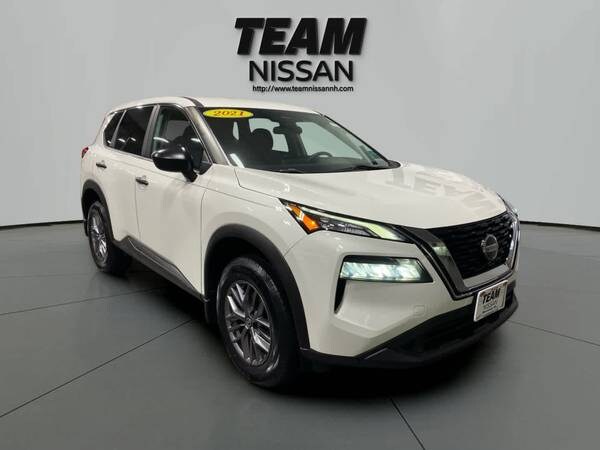 Nissan Rogue with VIN: 5N1AT3AB8MC833218