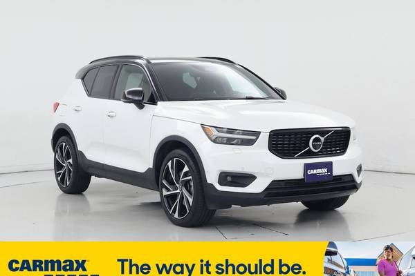 Certified 2021 Volvo XC40 T4 R-Design