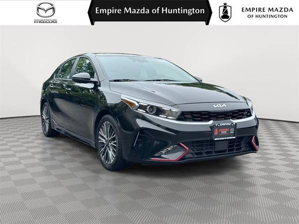 Kia Forte with VIN: 3KPF54AD6PE584426