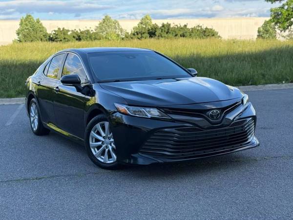 Toyota Camry with VIN: 4T1C11AK5LU995996