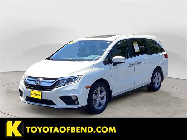 Honda Odyssey with VIN: 5FNRL6H70KB049156