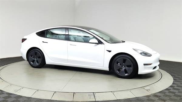 Tesla Model 3 with VIN: 5YJ3E1EA5MF098097