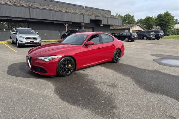 2019 Alfa Romeo Giulia Sport