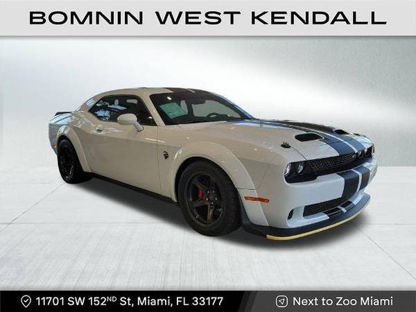 Dodge Challenger with VIN: 2C3CDZL94LH250314