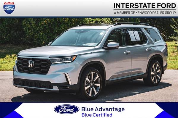 Honda Pilot with VIN: 5FNYG1H85PB032596