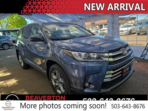 Toyota Highlander Hybrid with VIN: 5TDDGRFH2KS078150