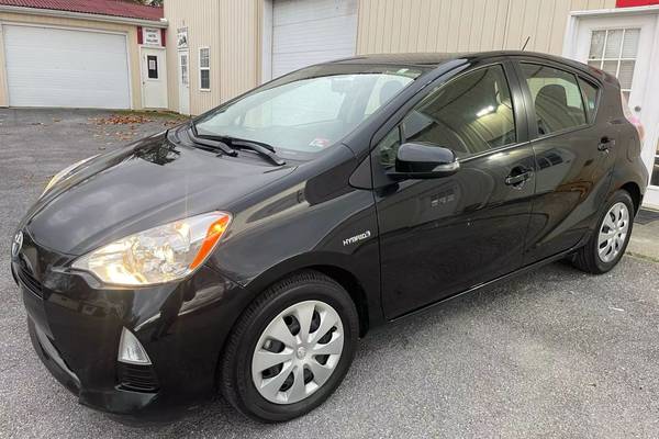 2012 Toyota Prius c Three Hybrid Hatchback