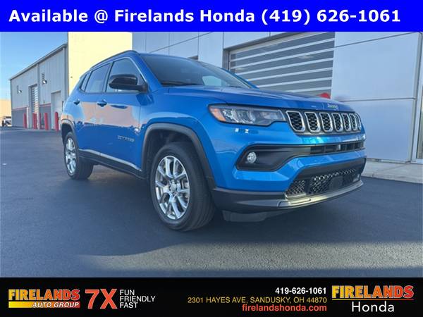Jeep Compass with VIN: 3C4NJDFN9RT115998