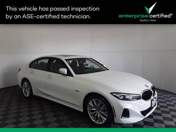 BMW 3 Series with VIN: 3MW39FF04P8D48944
