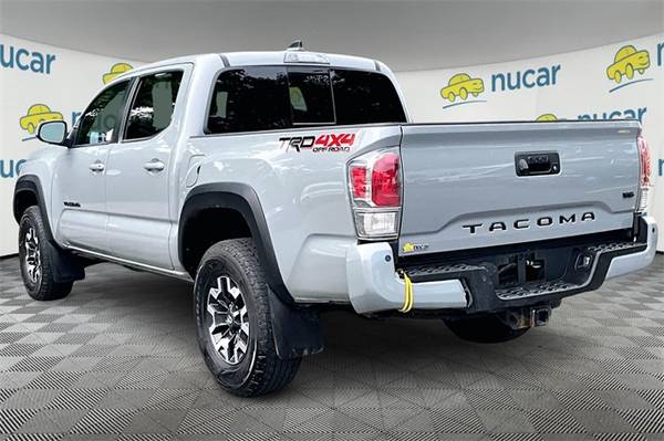 Toyota Tacoma with VIN: 3TMCZ5AN6MM427938