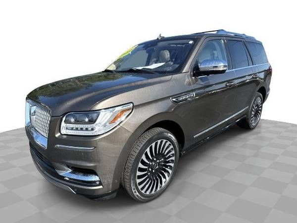 Lincoln Navigator with VIN: 5LMJJ2TT7LEL05529