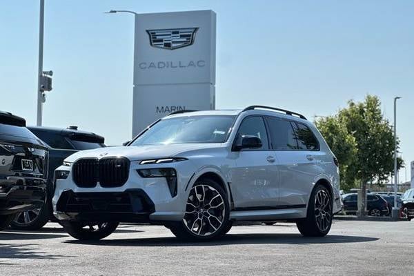 2025 BMW X7 M60i