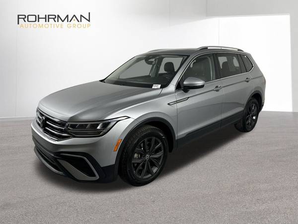 Volkswagen Tiguan with VIN: 3VV2B7AX6NM056652