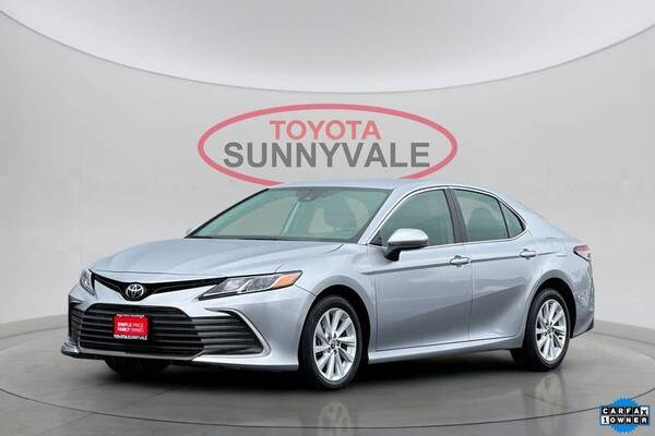 Toyota Camry with VIN: 4T1C11AK6RU850765