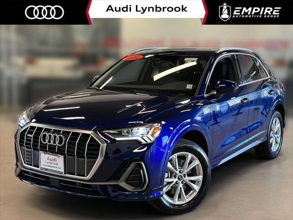 Audi Q3 with VIN: WA1EECF36R1170455