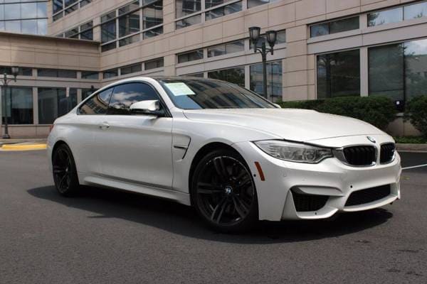 BMW M4 with VIN: WBS3R9C55GK335633