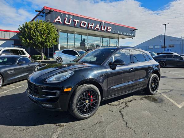 Porsche Macan with VIN: WP1AF2A54HLB60156