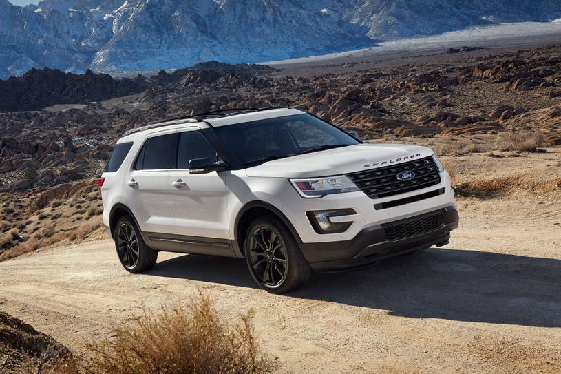 2018 Ford Explorer XLT 4dr SUV Exterior. Sport Appearance Package Shown. 2018 Ford Explorer XLT 4dr SUV Exterior. Sport Appearance Package Shown.