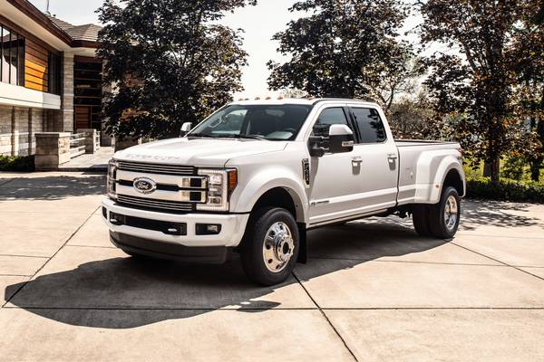 Standard Hood Fender & Mirror Kit | FORD F-450 XL 2018