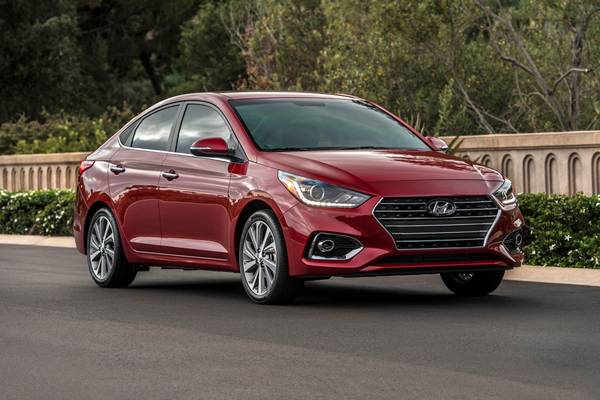 Hyundai hotsell accent edmunds