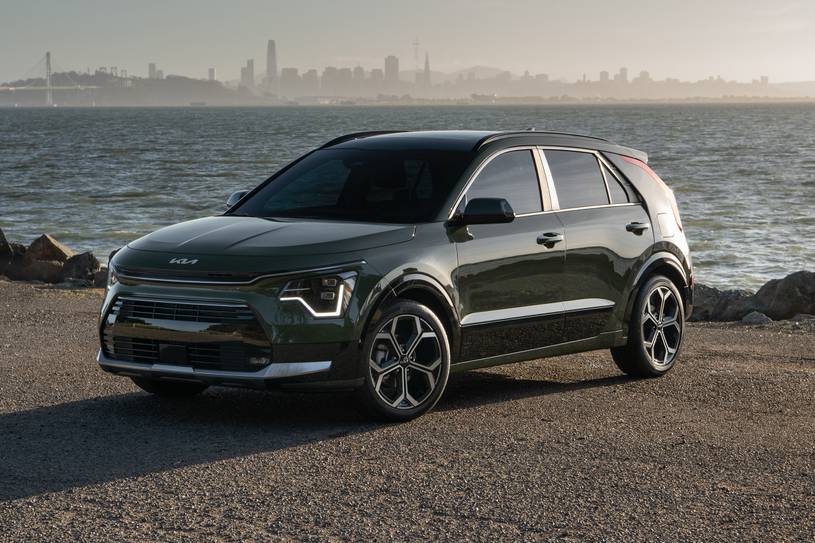 Kia Niro SX Touring 4dr SUV Exterior Shown