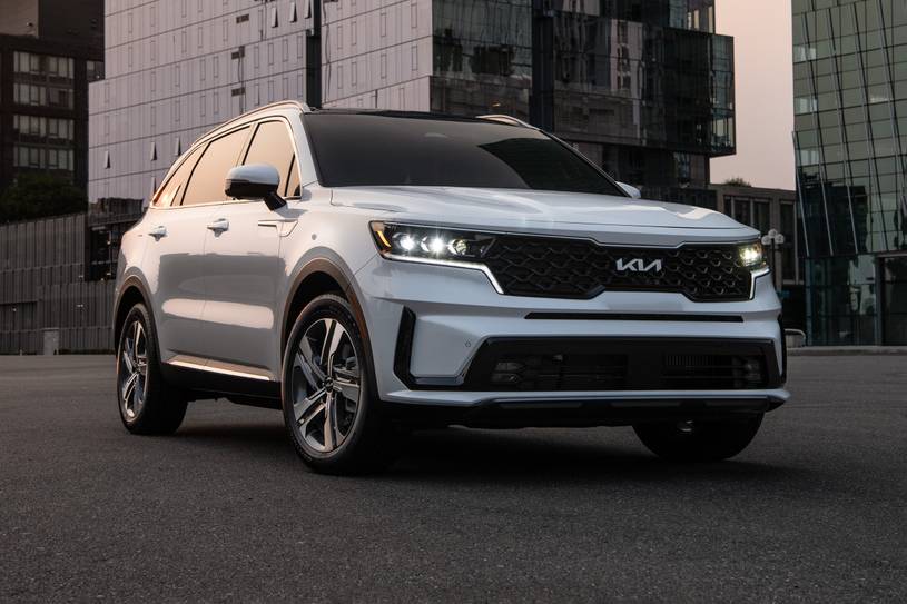 Kia Sorento Plug-In Hybrid with VIN: KNDRMDLH6P5175743