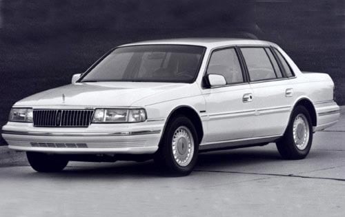 1992 Lincoln Continental 4 Dr Signature Sedan