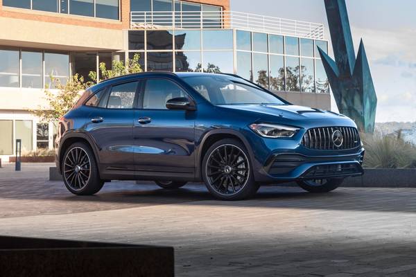 Mercedes gla best sale suv hybrid