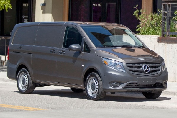 Mercedes 2025 metris hybrid