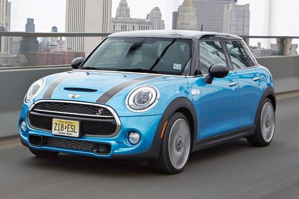 2016 MINI Cooper Base Hatchback