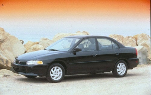 1999 Mitsubishi Mirage 4 Dr LS Sedan