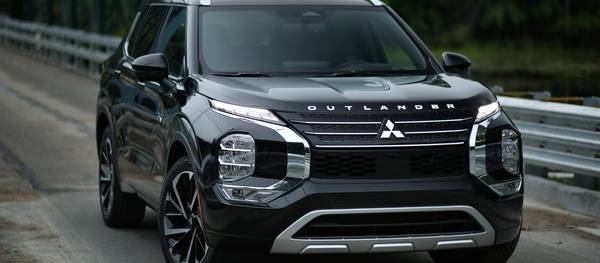 2023 Mitsubishi Outlander PHEV 40th Anniversary