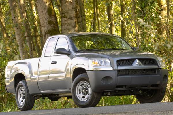 2007 Mitsubishi Raider LS Extended Cab