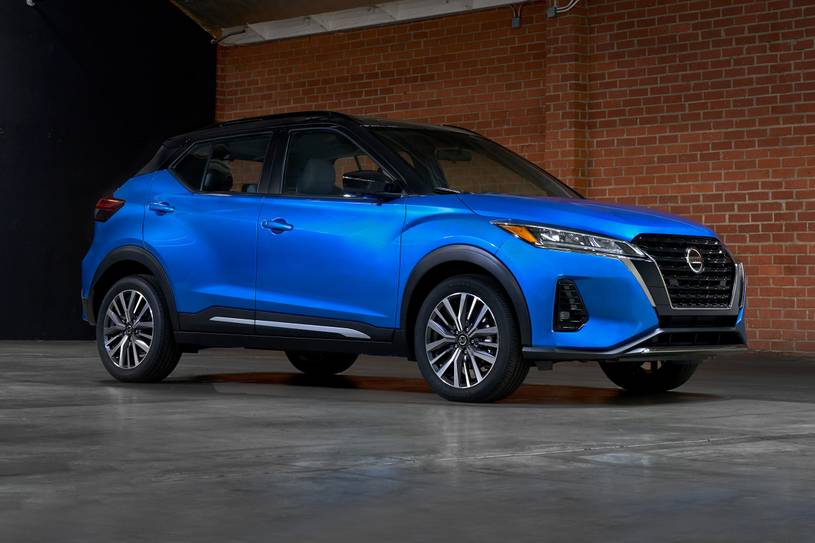 2021 Nissan Kicks SR 4dr Hatchback Exterior Shown