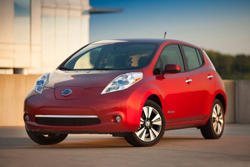 2017 Nissan Leaf SL 4dr Hatchback Exterior Shown 2017 Nissan Leaf SL 4dr Hatchback Exterior Shown