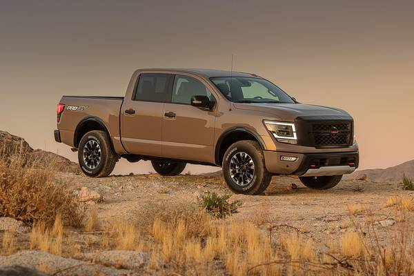 2024 Nissan Titan PRO-4X Crew Cab