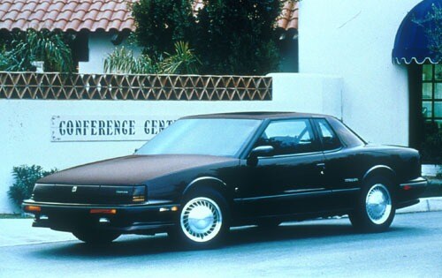 1991 Oldsmobile Toronado 2 Dr Trofeo Coupe 1991 Oldsmobile Toronado 2 Dr Trofeo Coupe