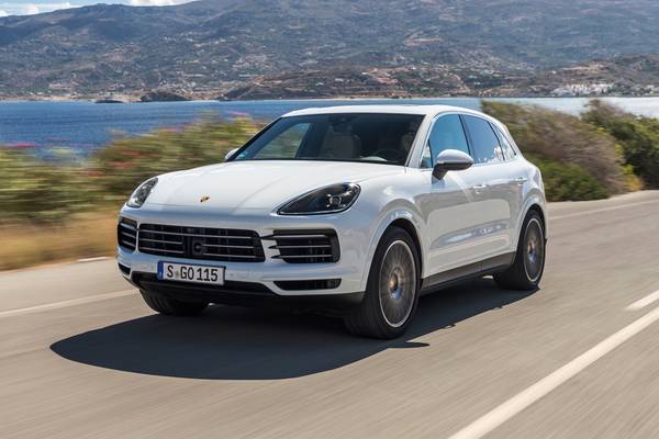 2019 porsche cayenne deals electric