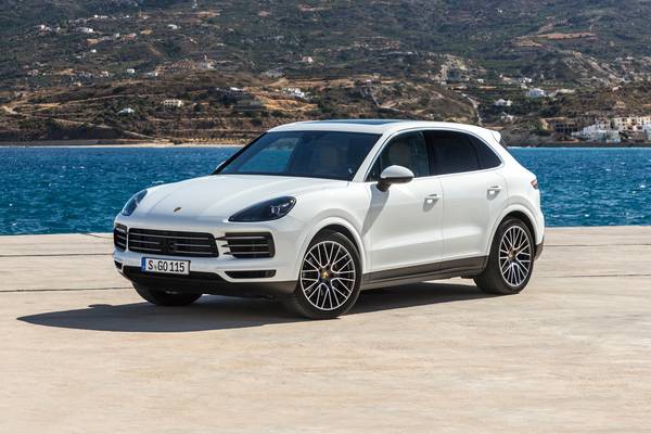 Porsche cayenne store 2020 electric