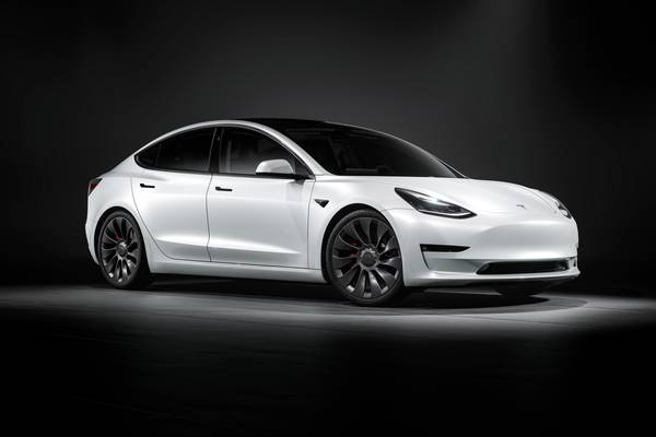 Base model 3 clearance cost