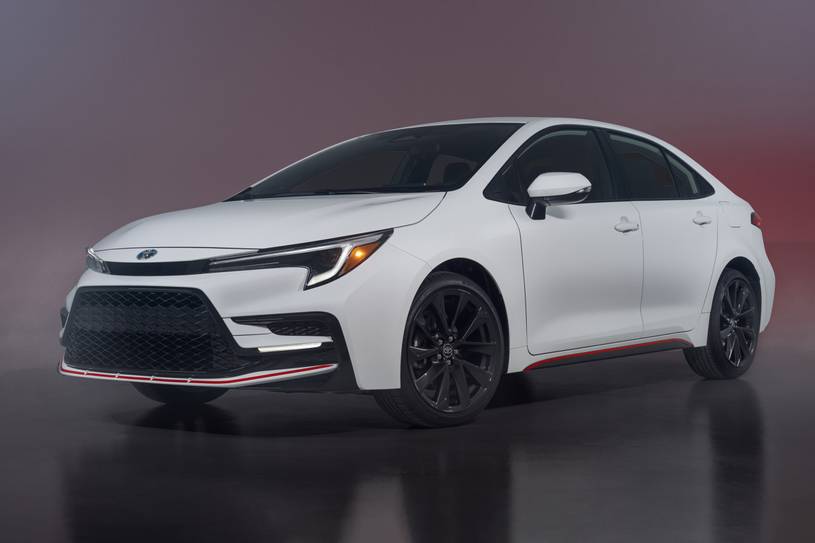 Toyota Corolla Hybrid SE Sedan Exterior. Infrared Package Shown.