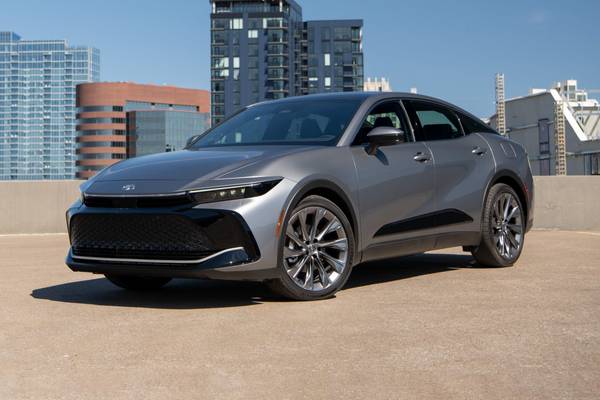 ン 大人気 新品 ノ Crown Toyota 2023 Review Edmunds | Ratings & 