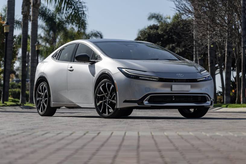 Toyota Prius Prime XSE Premium 4dr Hatchback Exterior Shown
