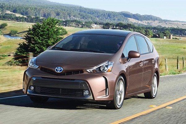 Toyota prius v shop 2021