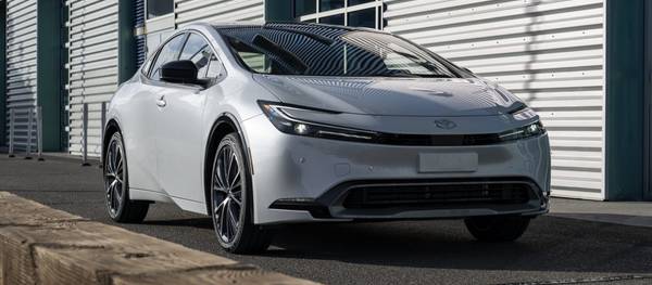2023 Toyota Prius LE Hybrid Hatchback