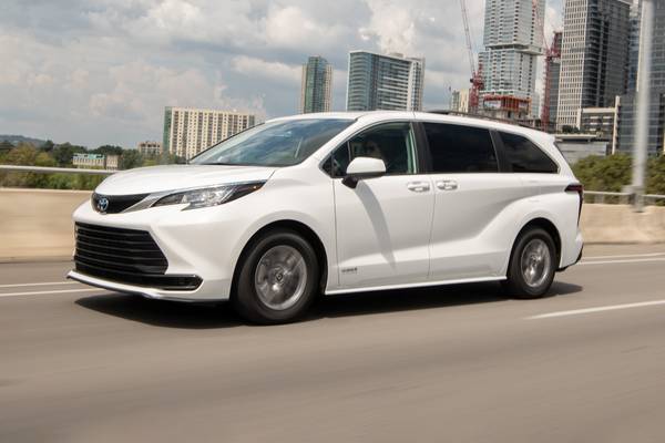 2024 Toyota Sienna XSE 7-Passenger Hybrid