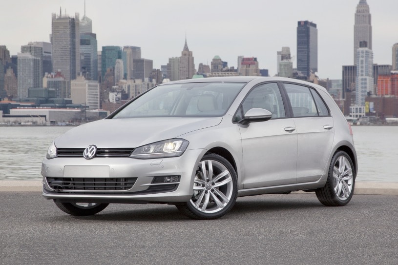 2017 Volkswagen Golf TSI SE 4dr Hatchback Exterior Shown 2017 Volkswagen Golf TSI SE 4dr Hatchback Exterior Shown