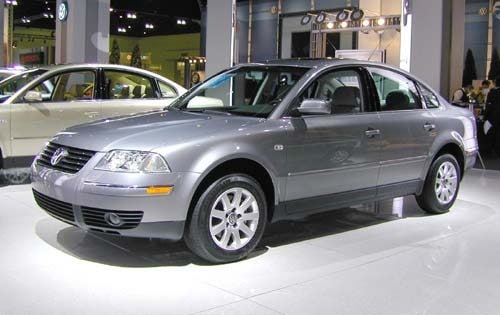 2002 Volkswagen Passat GLS 1.8T 4dr Sedan